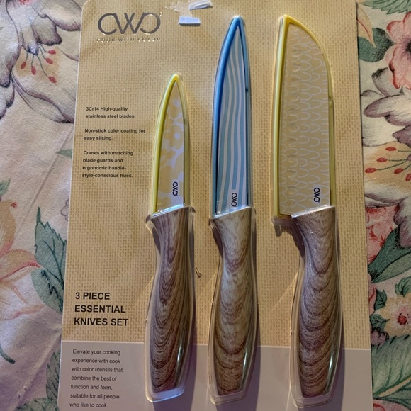 3-Piece Essential Knives Set - Blue and Yellow - Picture 1 of 7